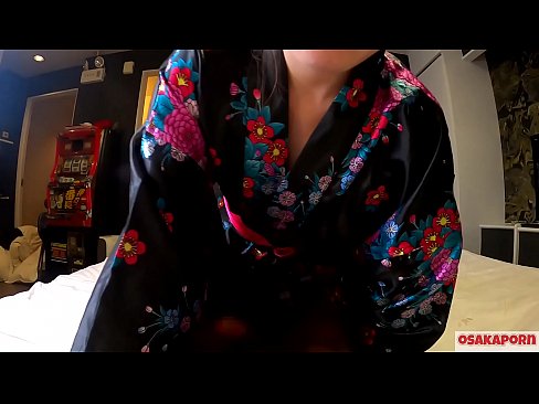 ❤️ Ung cosplay tjej älskar sex till orgasm med en spruta i en hästskötare och en avsugning. Asiatisk tjej med hårig fitta och vackra bröst i traditionell japansk dräkt i amatörvideo som visar onani med knullleksaker. Sakura 3 OSAKAPORN. ️❌ Högkvalitativ porr at us ﹏